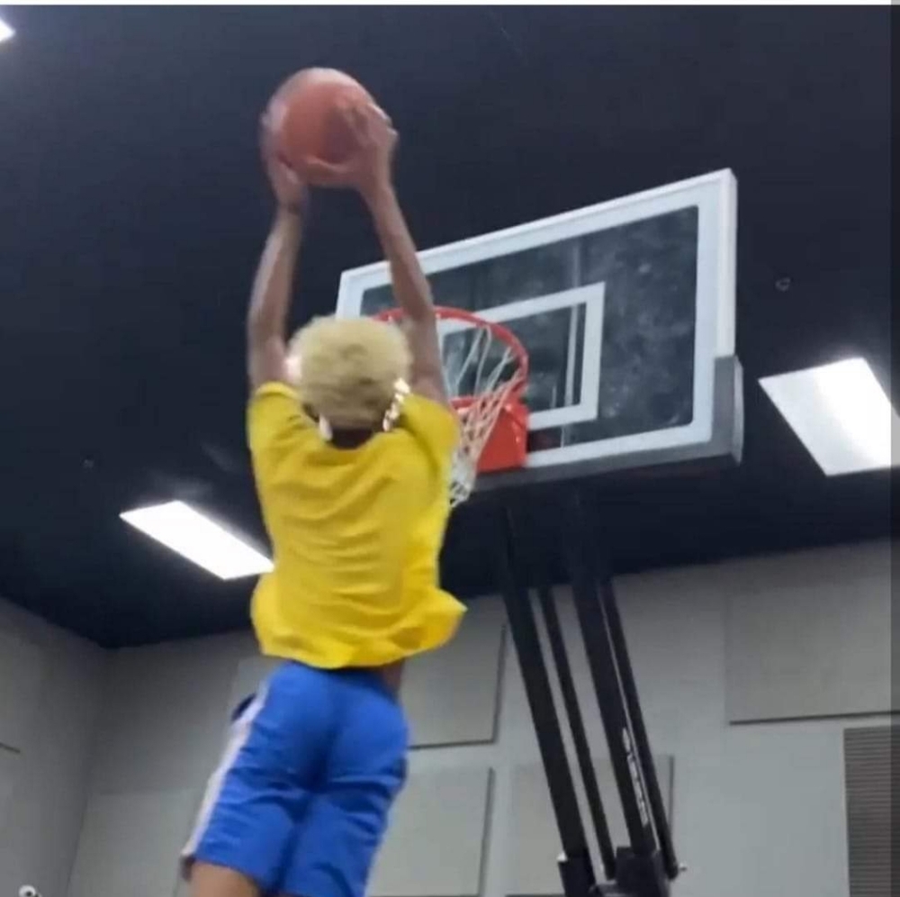 Meet your Posher, Angela